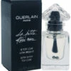 Guerlain 0.29oz La Petite Robe Noire Ultra Shiny Top Coat Women Bath & Body